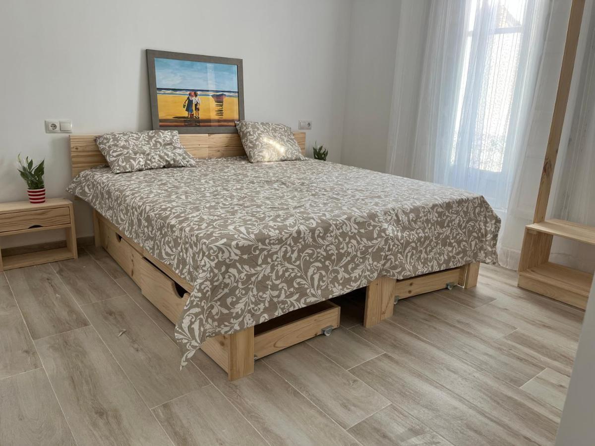 Apartamento “d”, Junto A Plaza Mayor, Santa Catalina *