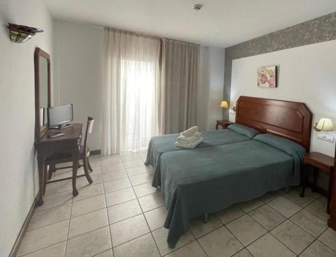 Hotel Al-andalus 2*