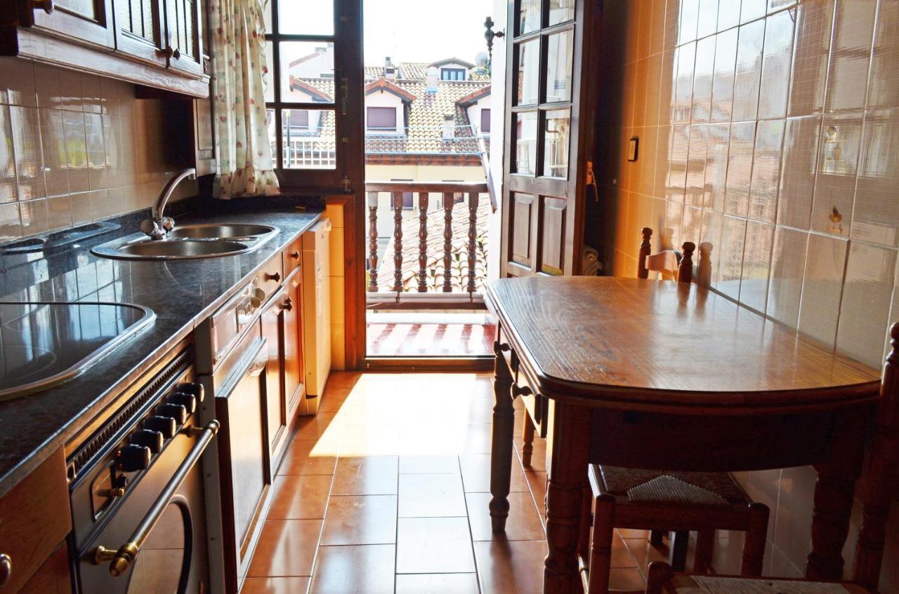 El Corro: Con Parking En Pleno Centro De Apartamento Comillas