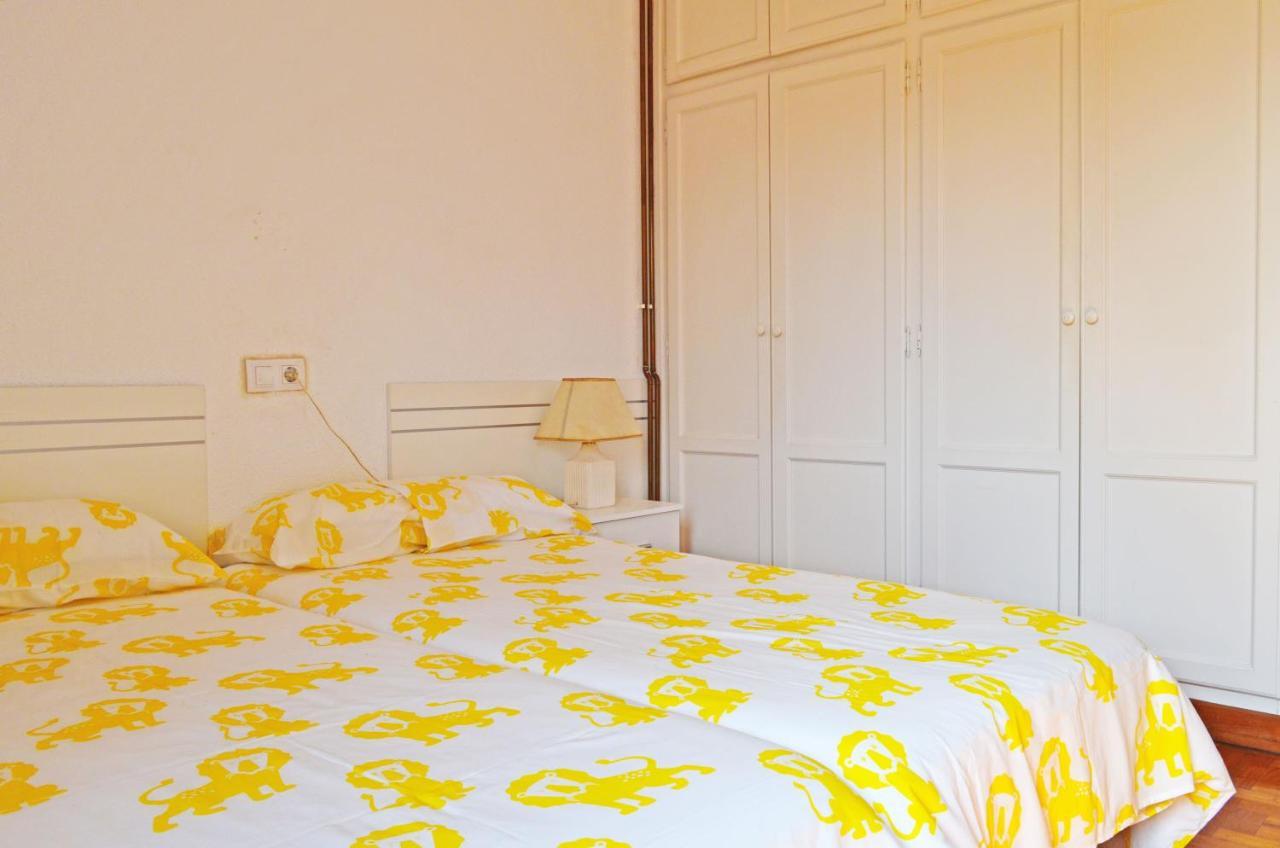 El Corro: Con Parking En Pleno Centro De Apartamento Comillas