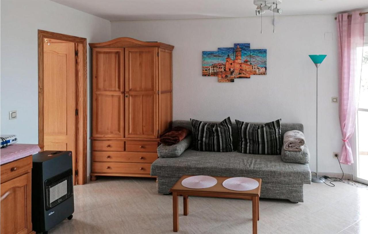 4 Bedroom Gorgeous In La Font Den Carros *