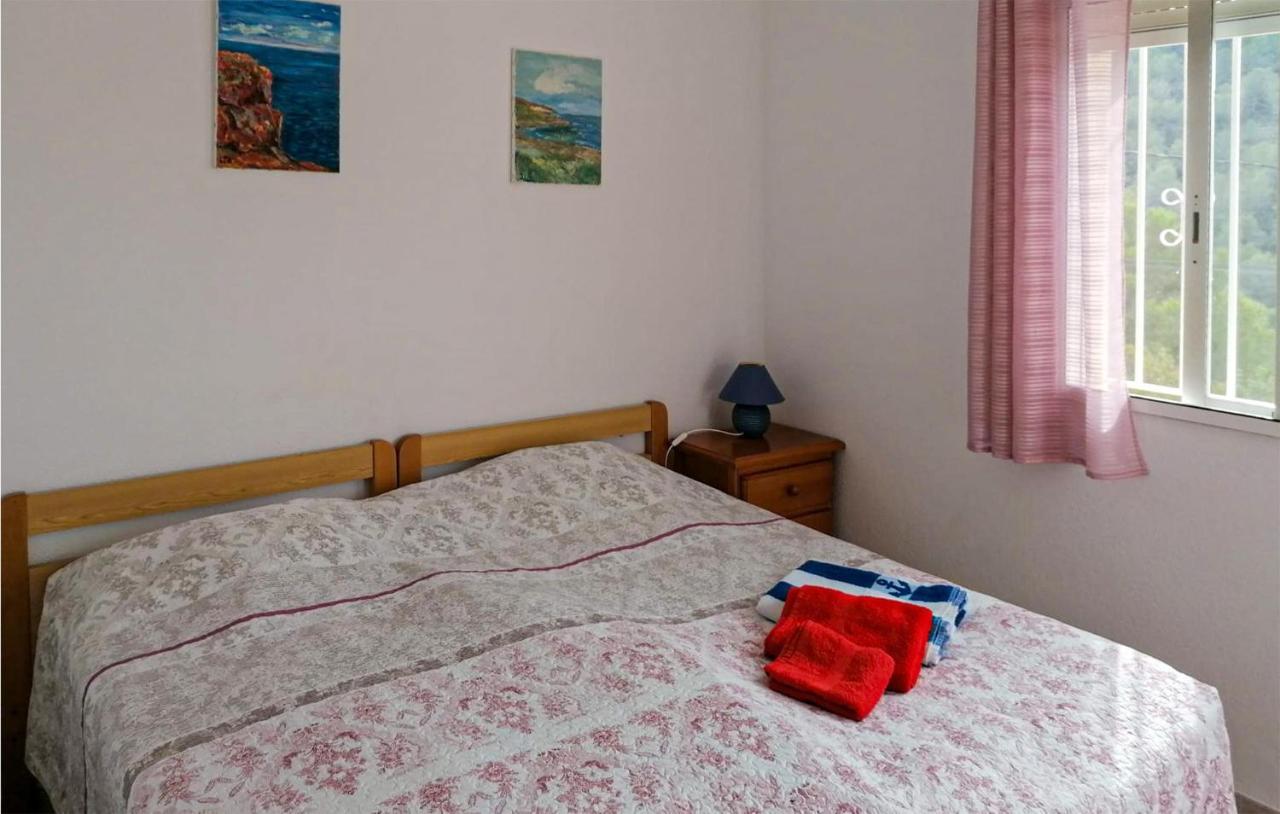 Сasa de vacaciones 4 Bedroom Gorgeous In La Font Den Carros Castillo del Reboller