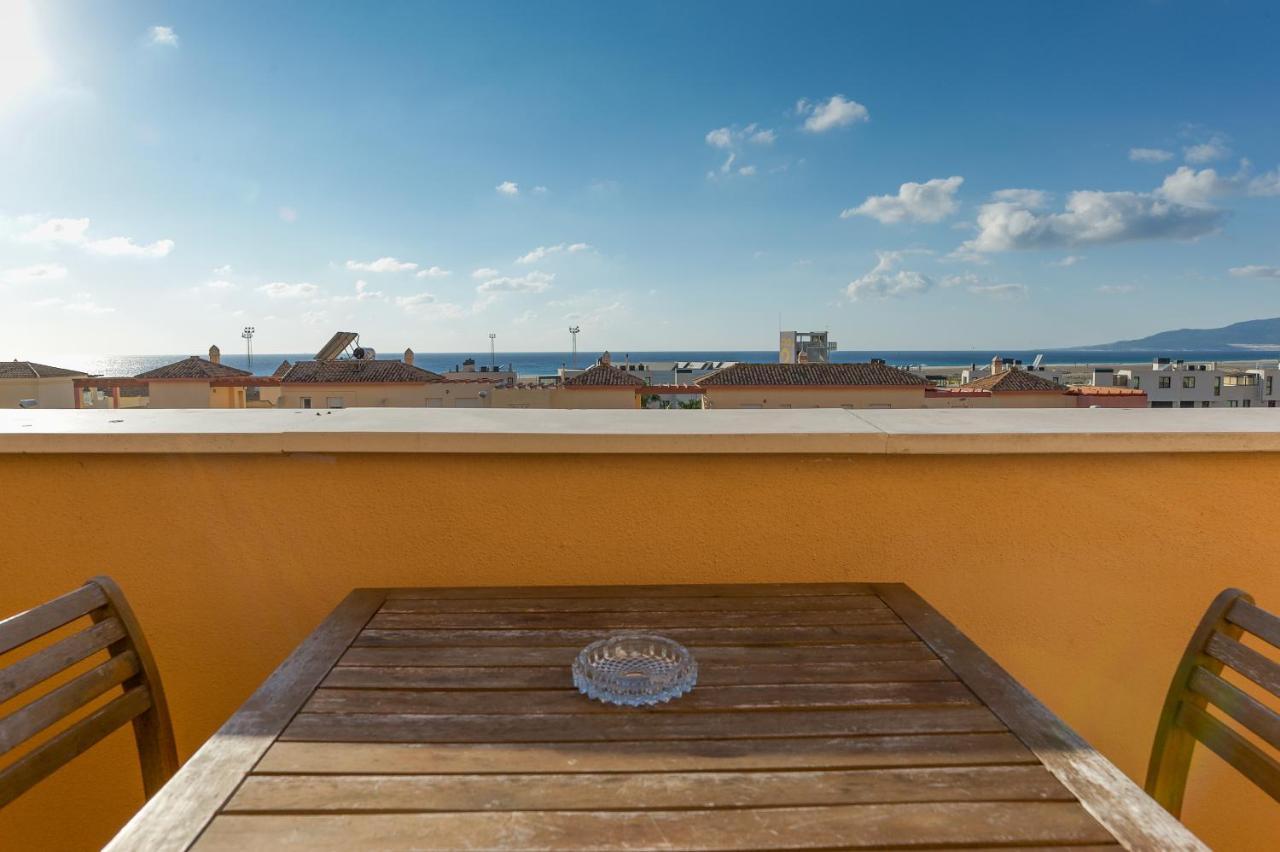 Atlantis Luxury Tarifa- Views, Parking, Wifi, Aircon, Swimming Pool