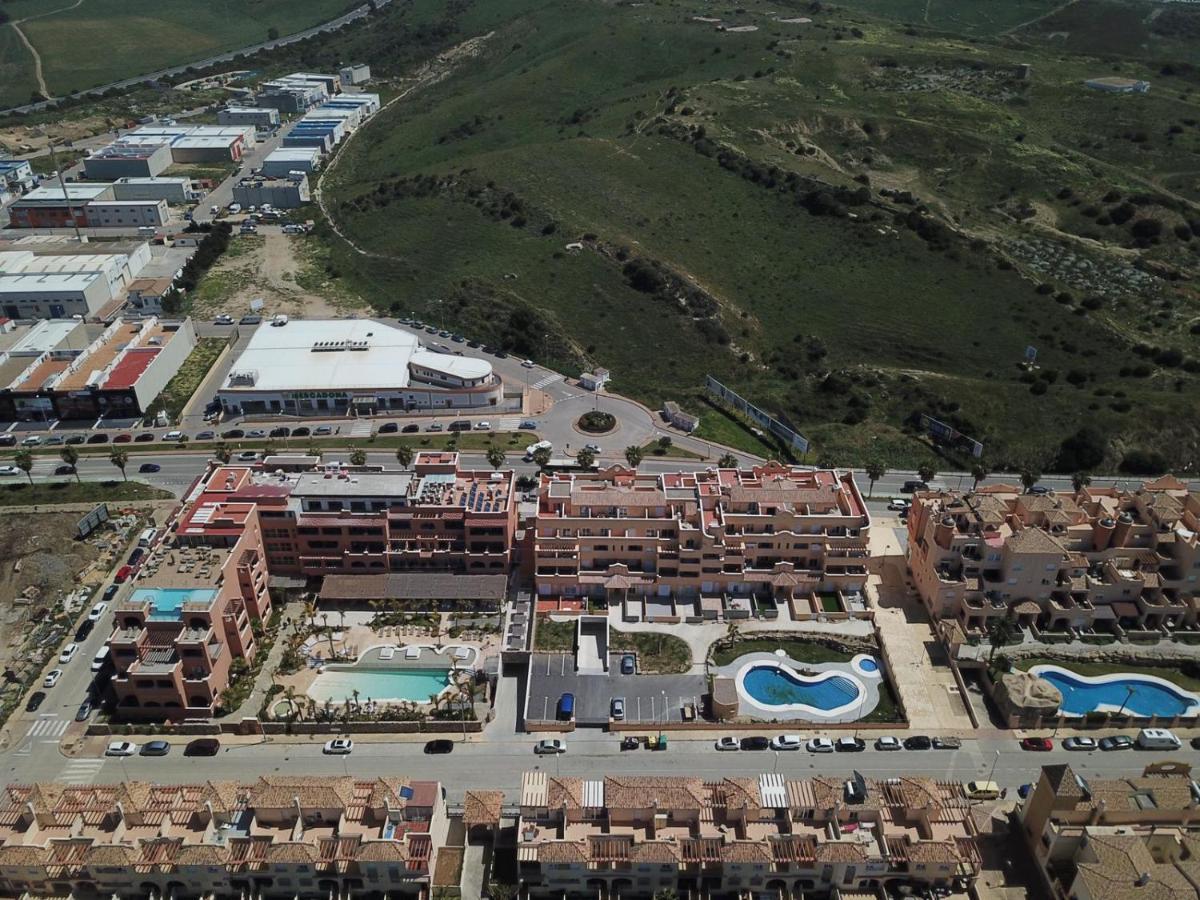 Atlantis Luxury Tarifa- Views, Parking, Wifi, Aircon, Swimming Pool Apartment Tarifa