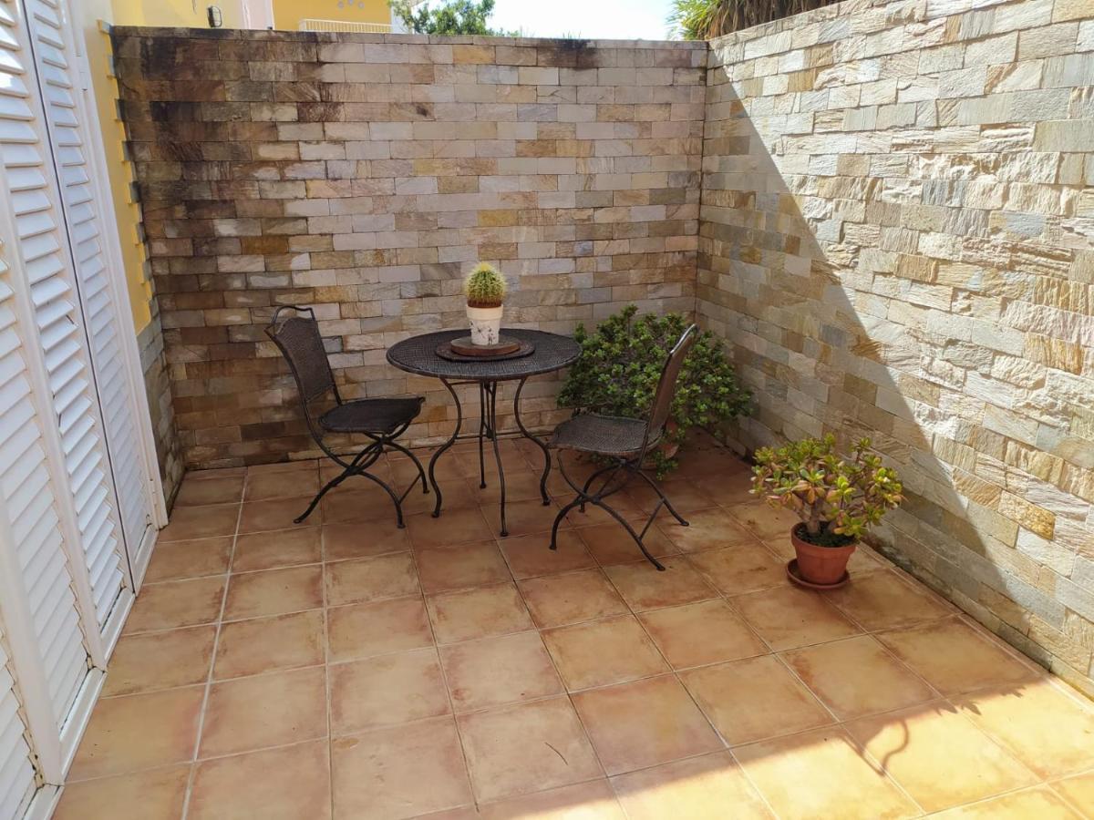 Cheerful 3 Bedroom Town House With Garage Tegueste