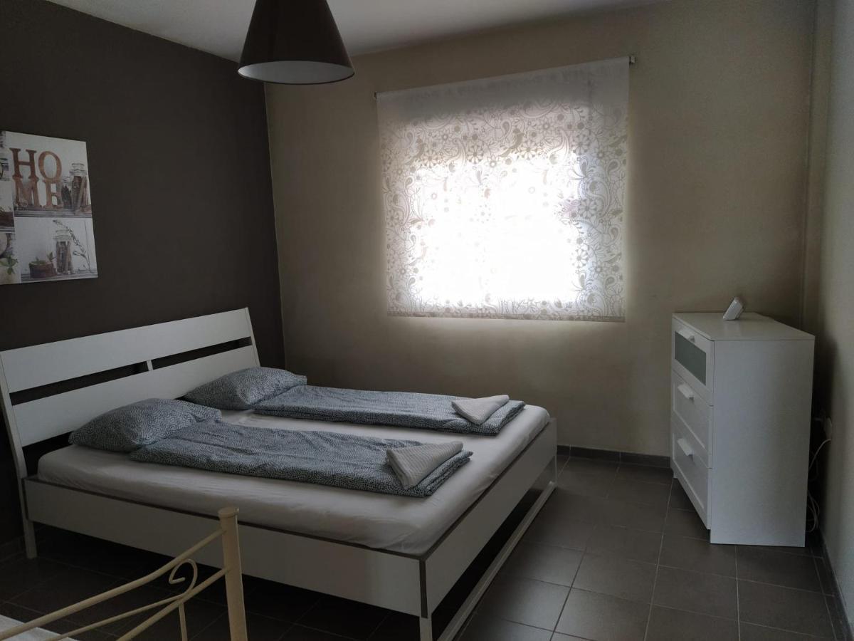 Oceanblue Modern King Size 1 Bedroom With Seaview And Terrace *