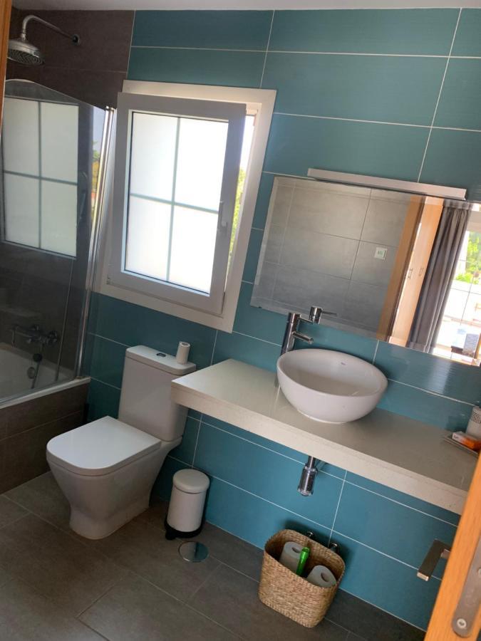 Villa La Casa Contenta, Sitio De Calahonda, Costa, Costa Del Sol *
