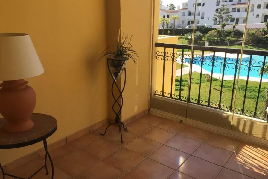 Lets In The Sun - - With Sea Or Pool Views