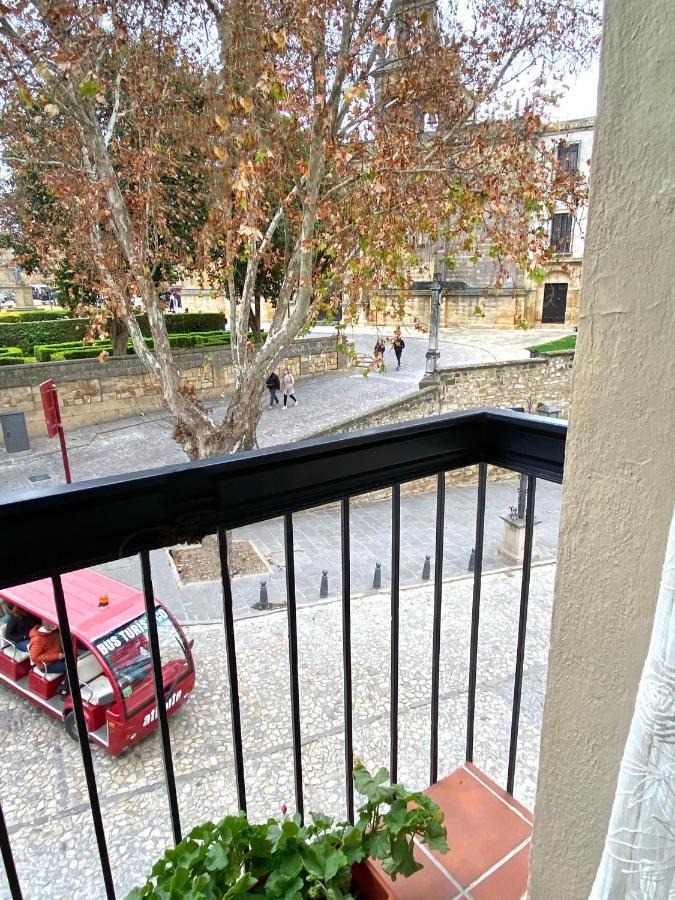 Balcones Con Encanto - Vistas Al Conjunto Monumental Patrimonio De La Humanidad * Ubeda (Andalucia)