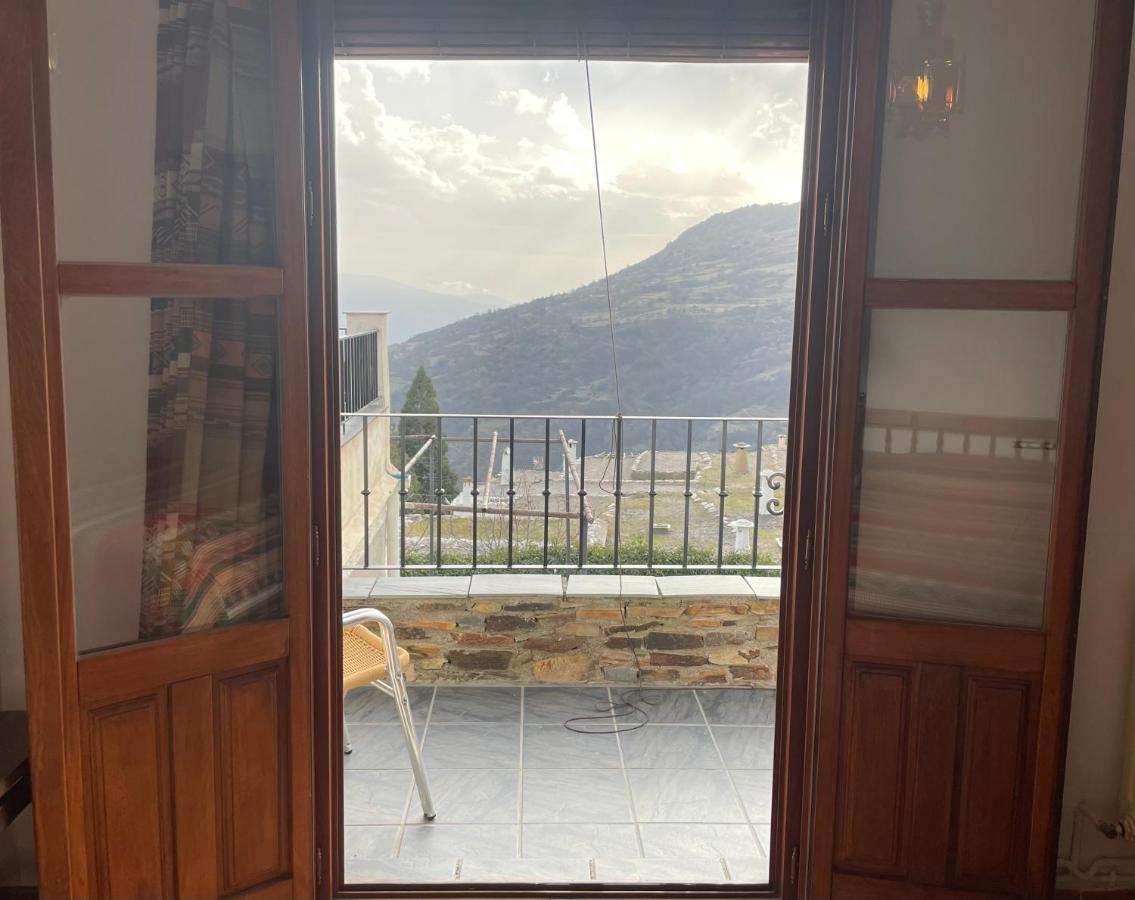 Hotel Rural Poqueira 2*