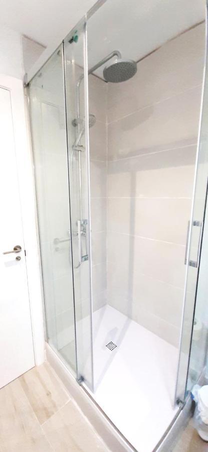 Large With Large And Sunny Terrace - Garden & Outdoor Gym , Center Apartamento