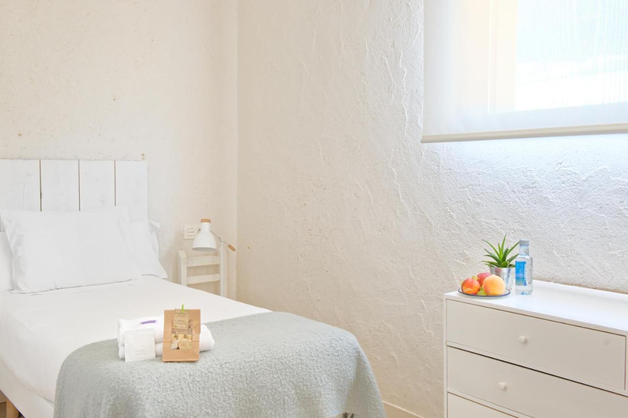 Hostal Lamorena *