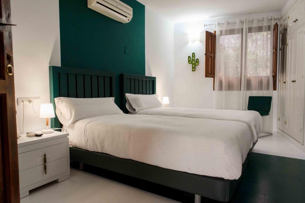 Almunia Hotel 3*