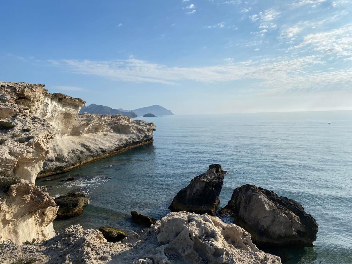 Escullos Acantilado Almeria