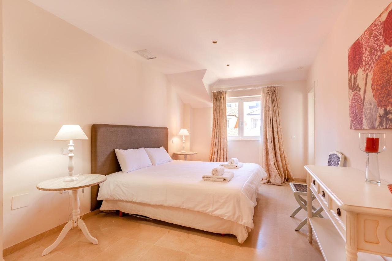 First Line Penthouse In Puerto With Seaviews