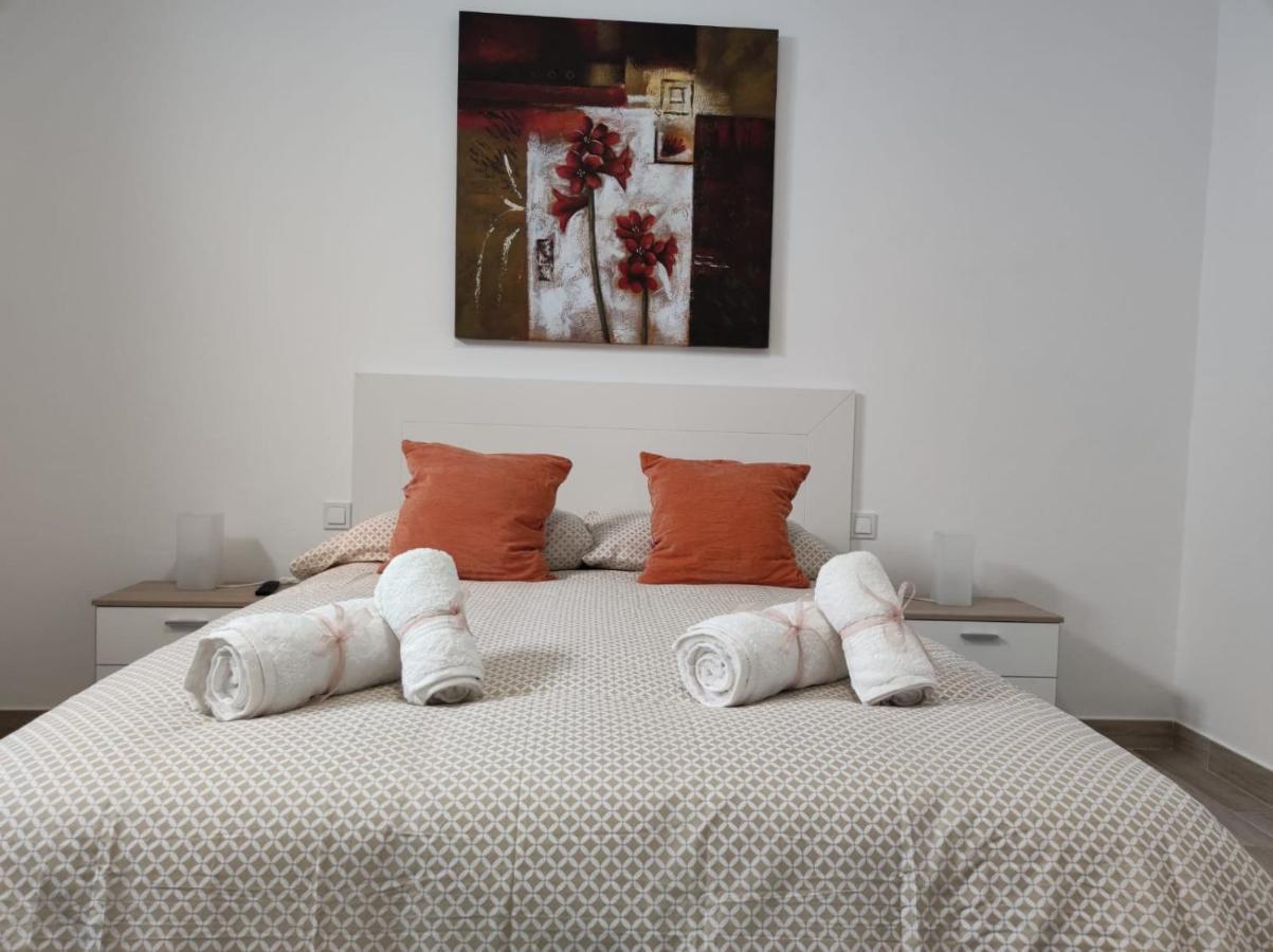 Casa Piramide 2. Terraza Wifi Y Parking Privado Holiday home