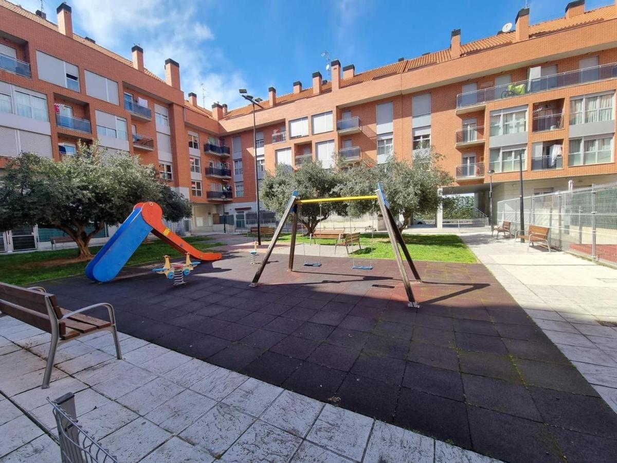 Los Olivos Con Piscina A 5km De Apartment *