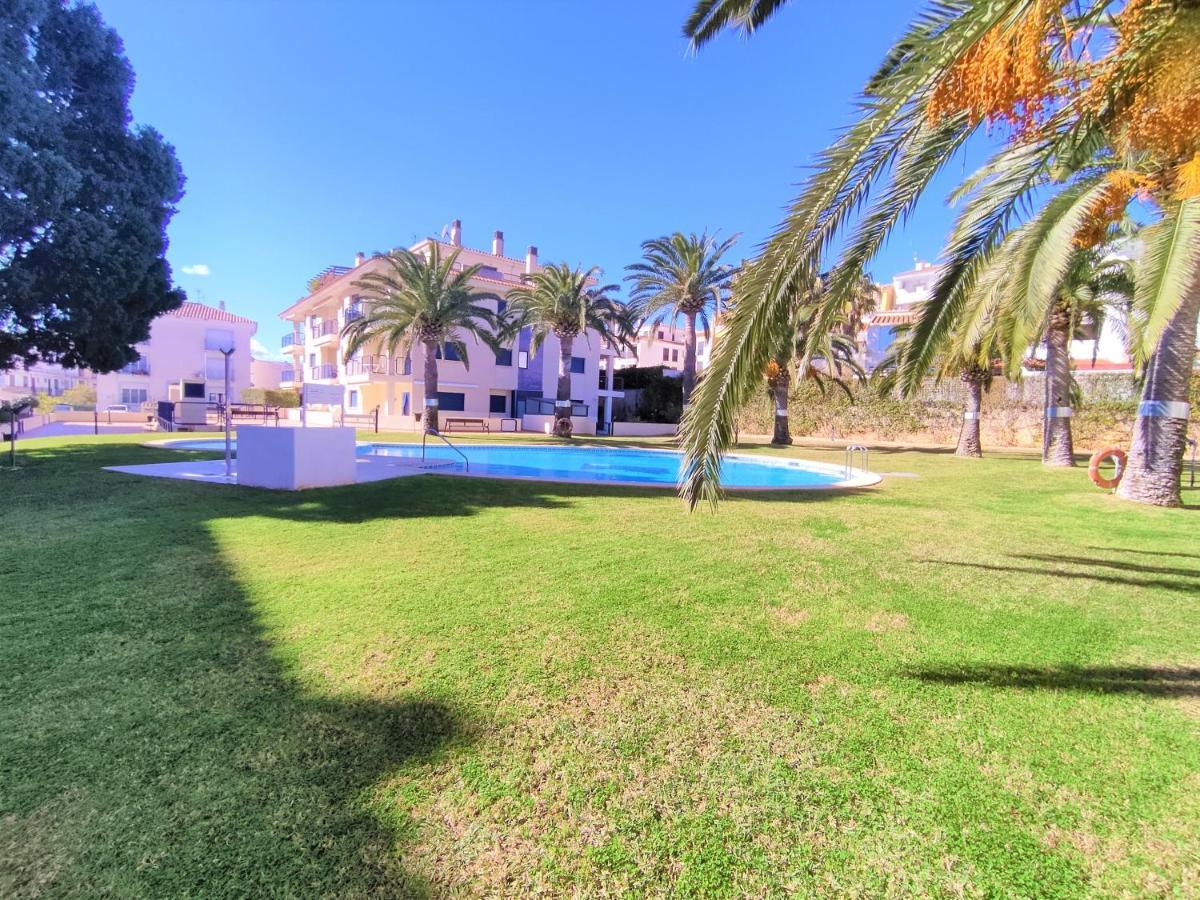 Apartment Bajo Con Terraza, Parking Y Piscina En El Centro Porta Mediterranea *