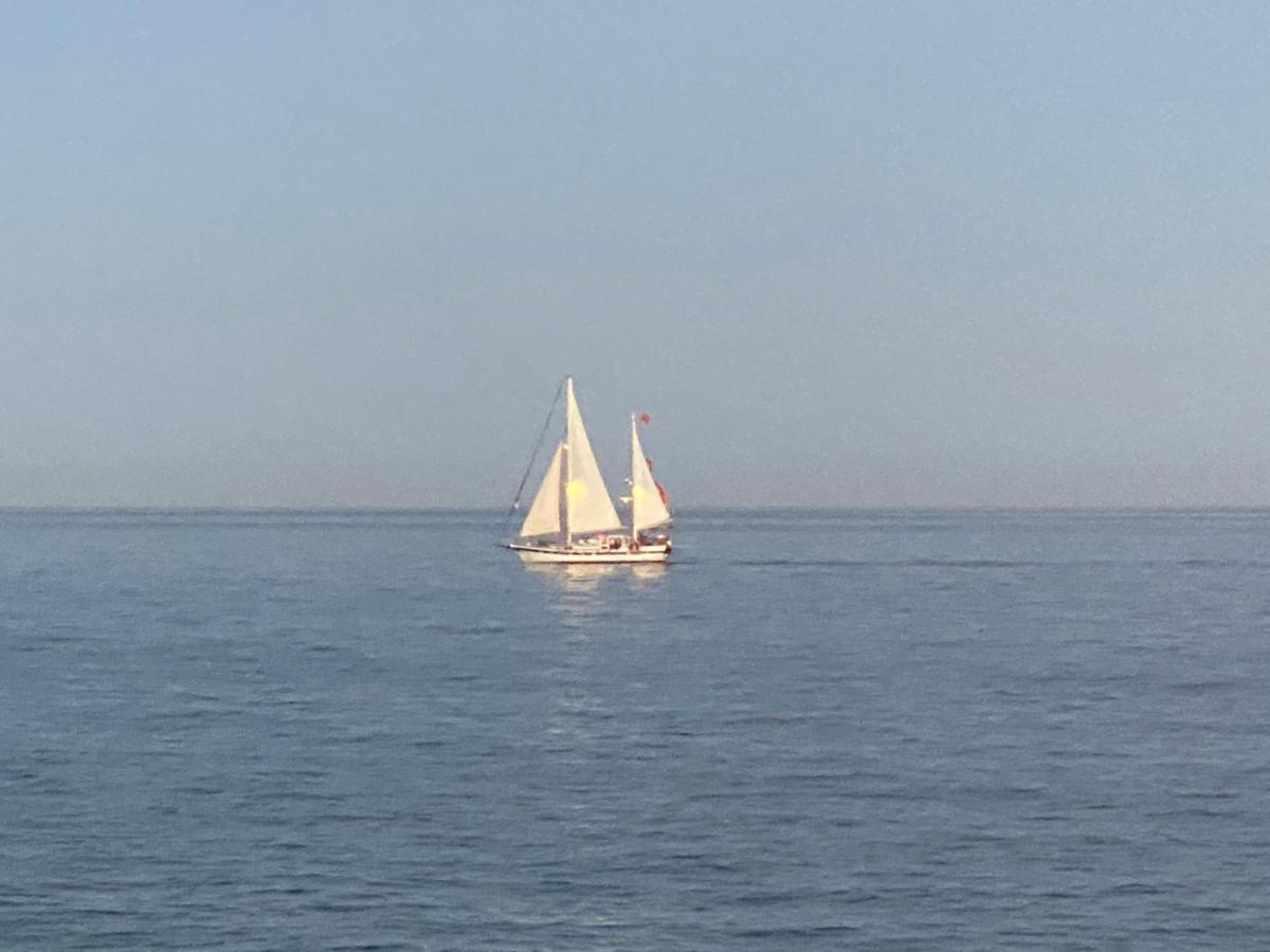 Sol Y Mar *