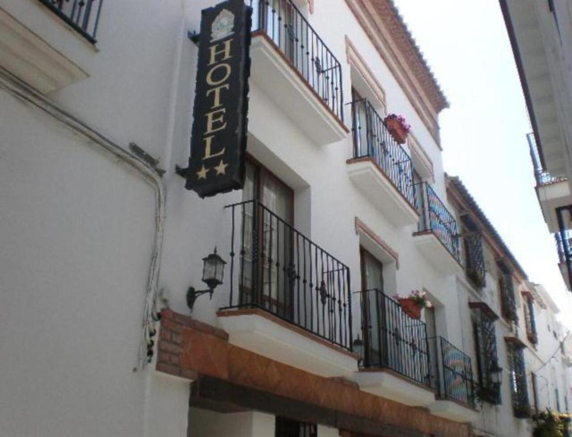 Hotel Al-andalus 2*
