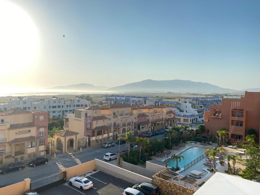 Atlantis Luxury Tarifa- Views, Parking, Wifi, Aircon, Swimming Pool Apartment