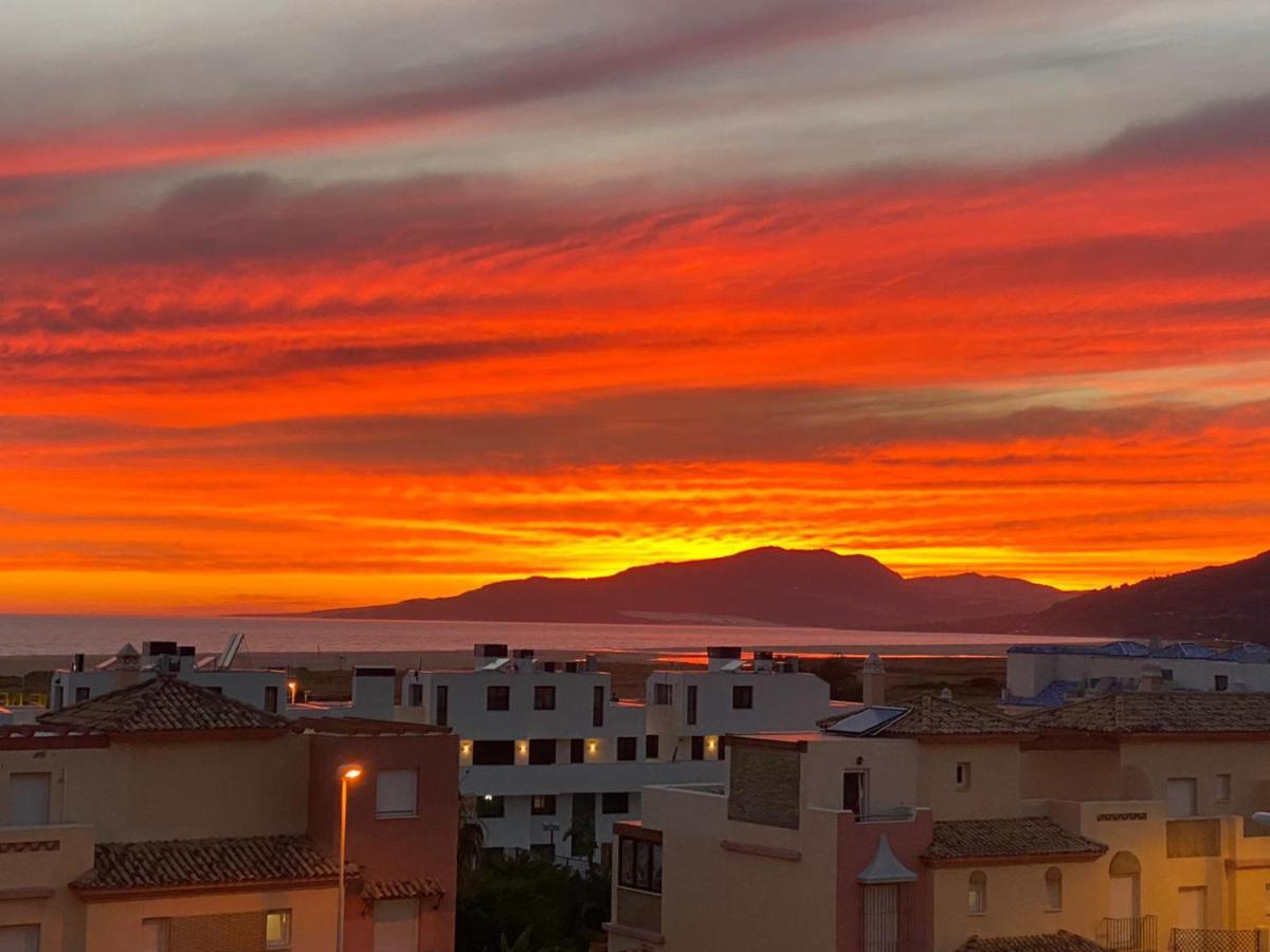 Atlantis Luxury Tarifa- Views, Parking, Wifi, Aircon, Swimming Pool Apartment Tarifa