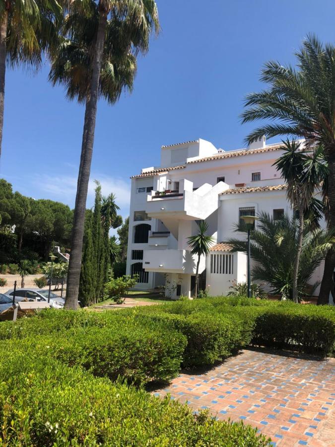 Apartamento Miraflores Tres Piscinas Cerca Del Mar - Albamar *