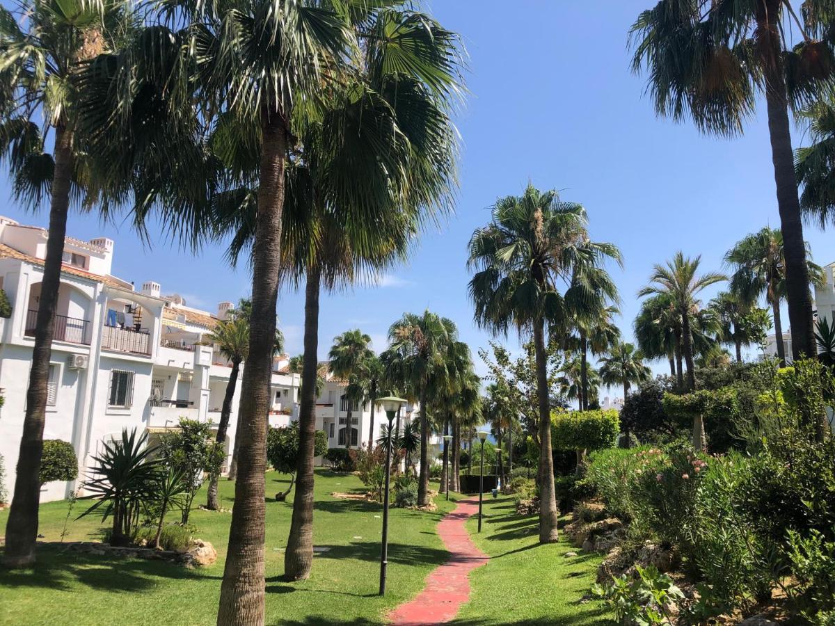Miraflores Tres Piscinas Cerca Del Mar - Albamar Apartamento