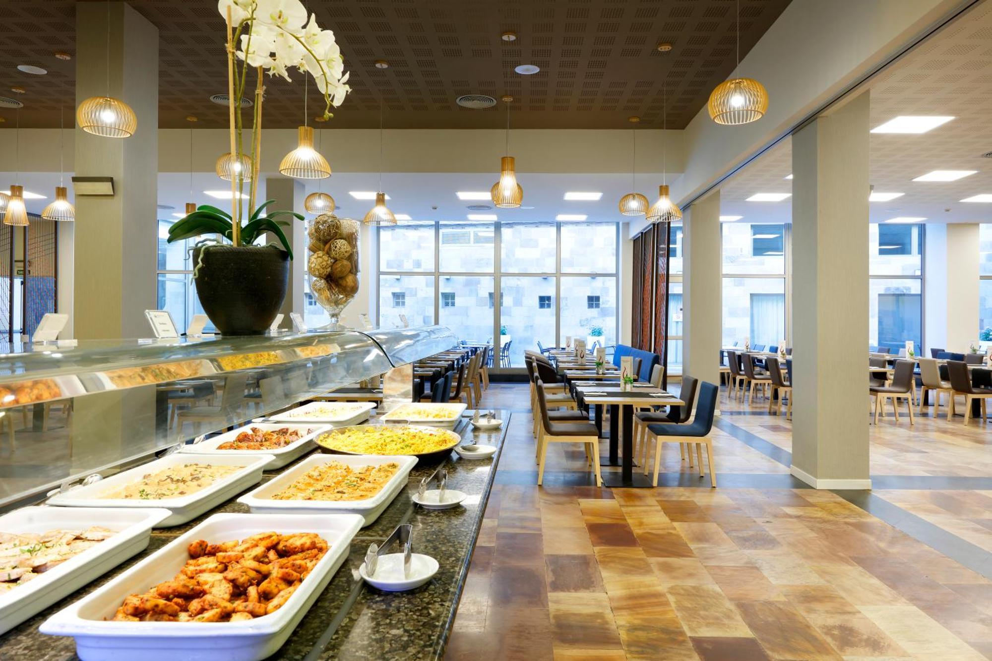 Resort Eurostars Salinas 4*