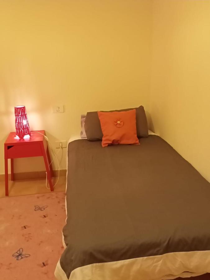 Cheerful 3 Bedroom Town House With Garage
