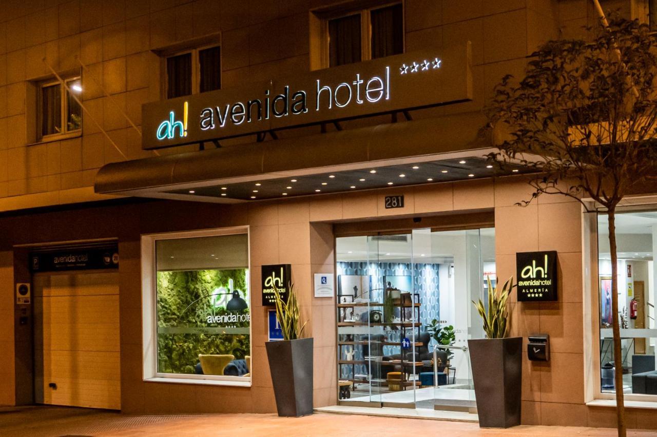 Avenida 4*