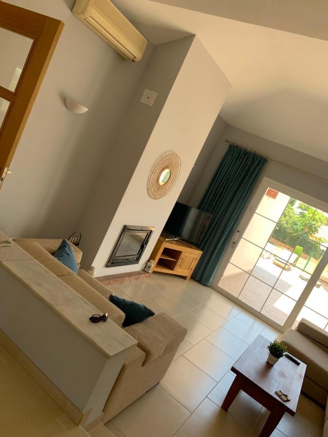 La Casa Contenta, Sitio De Calahonda, Costa, Costa Del Sol * Mijas
