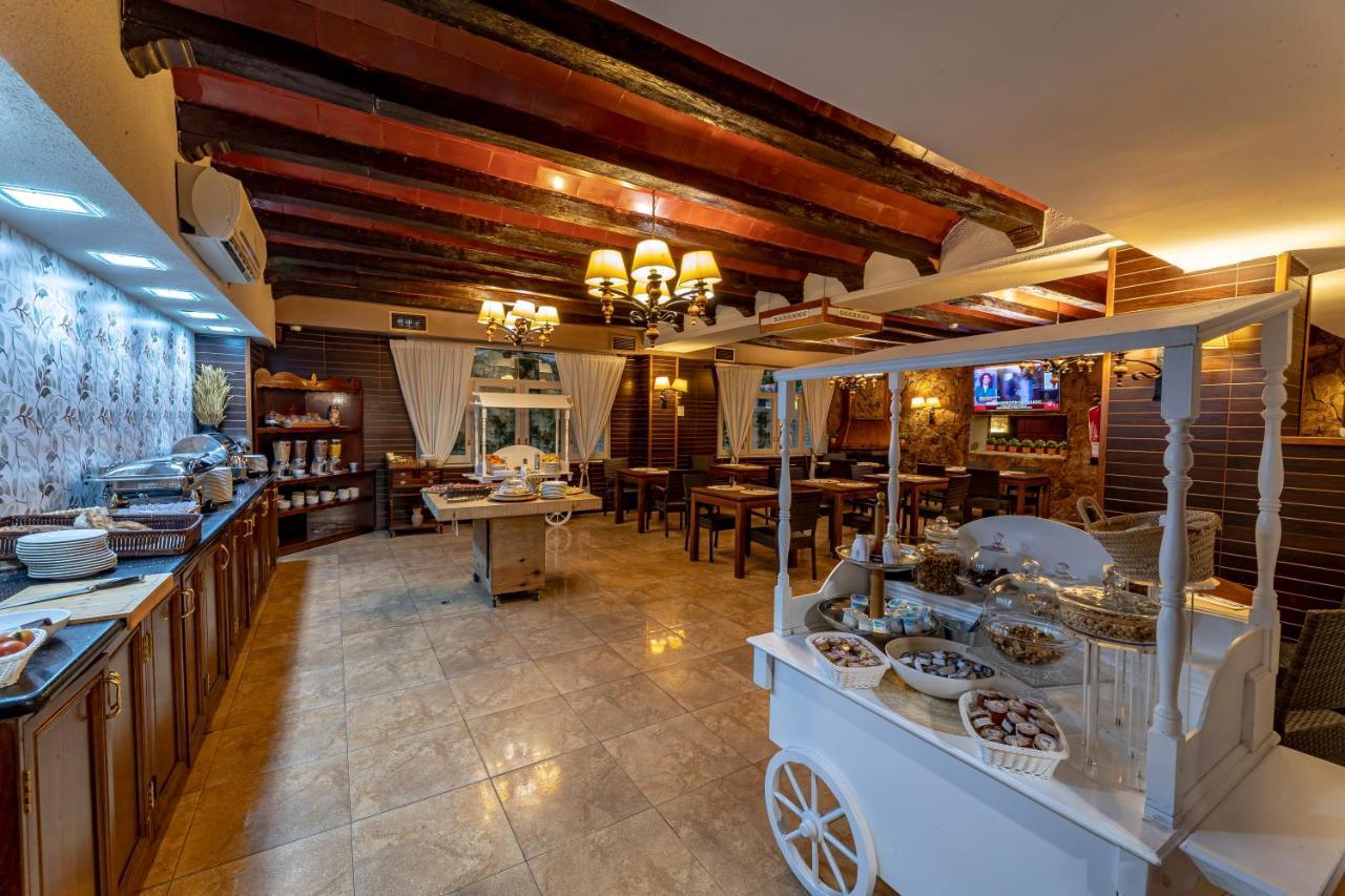 Nastasi & Hotel