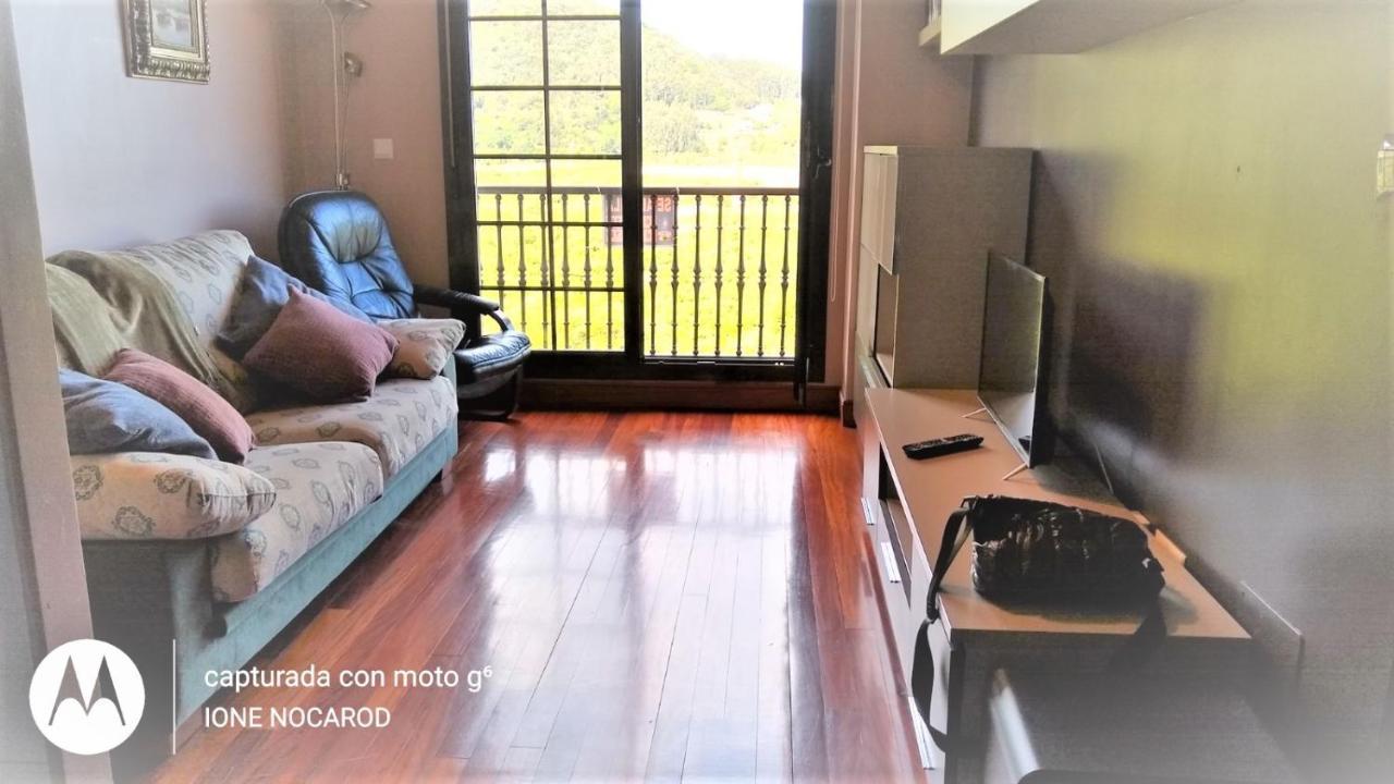 Apartamento con piscina urbanización embarcadero Limpias Apartamento