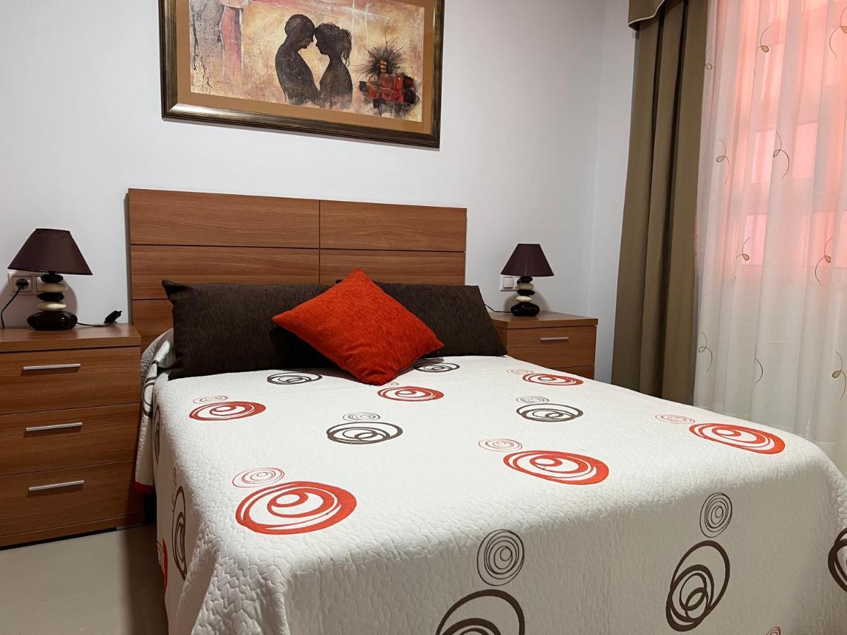 Maria De Lucia - Piso A Apartment Arou