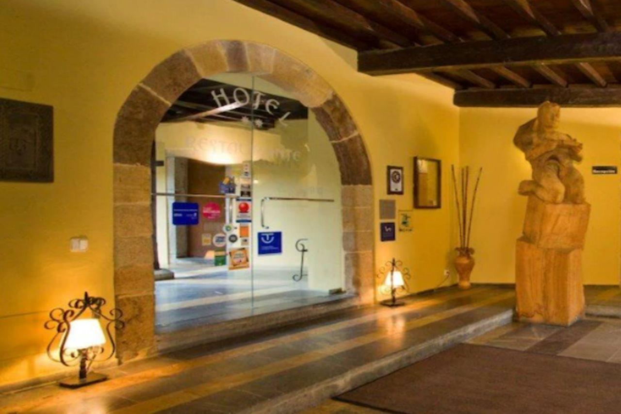 Castillo De Valdés Salas Hotel