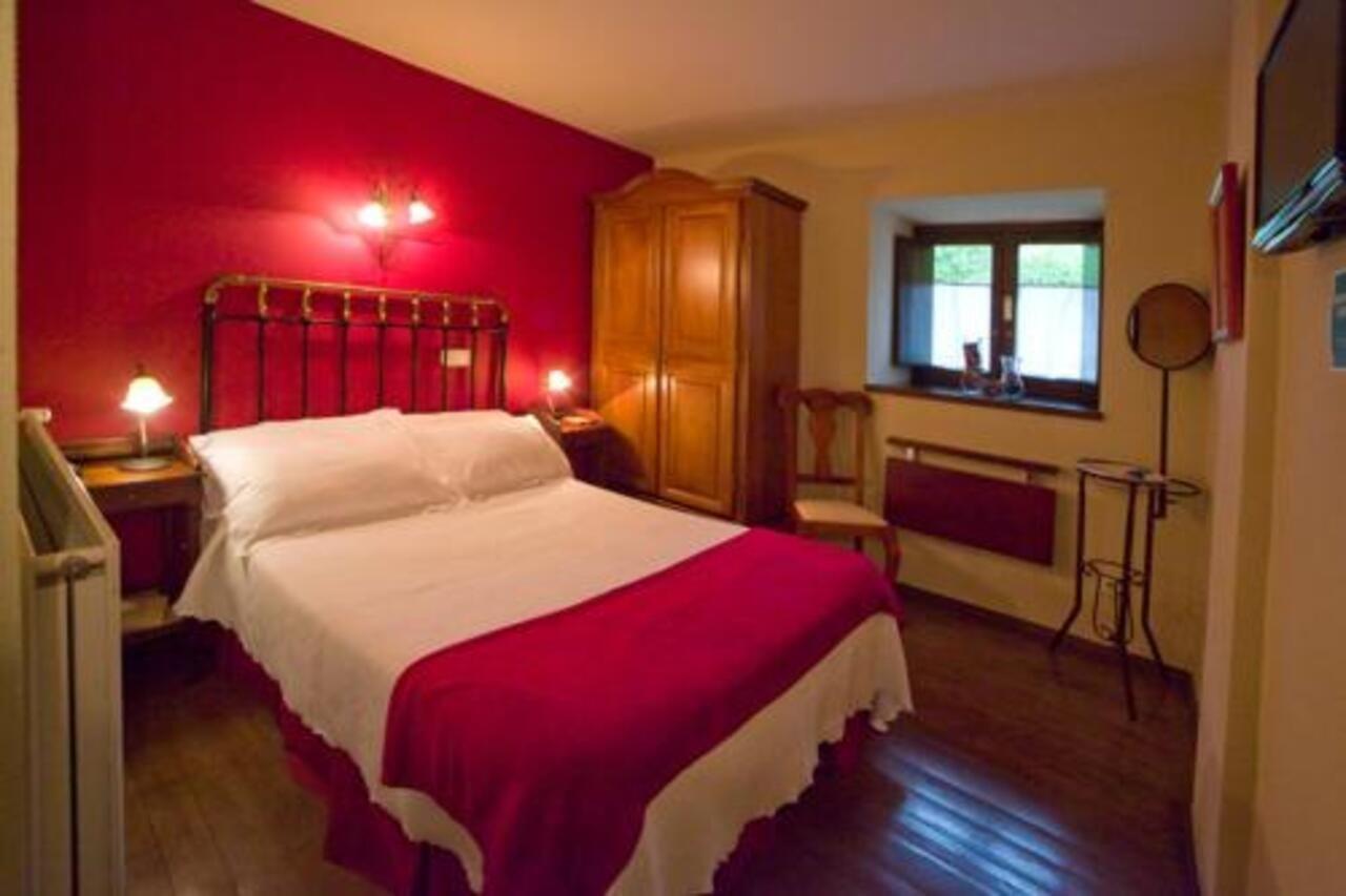 Hotel Castillo De Valdés Salas 2*