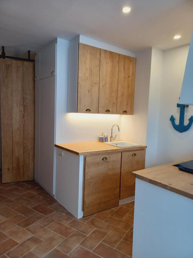 Apto En 1ra Linea Carrer Les Voltes Parking Gratis Apartment