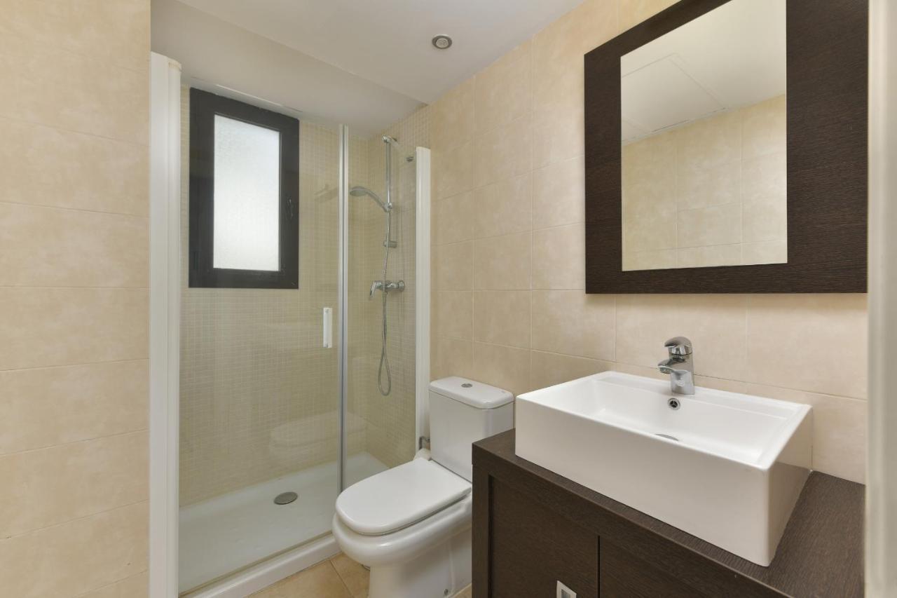 Apartamento De 2 *