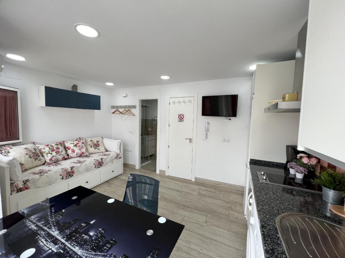 Cozy Studio Reina In Carihuela Carmen