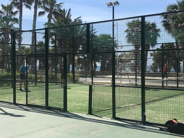 Gondola's Pool And Tennis