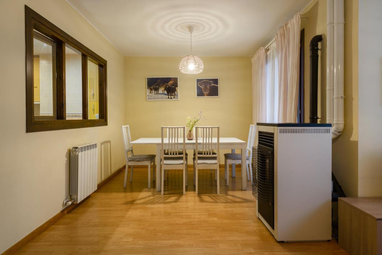 Casa Con Jardin En Сasa de vacaciones Hecho