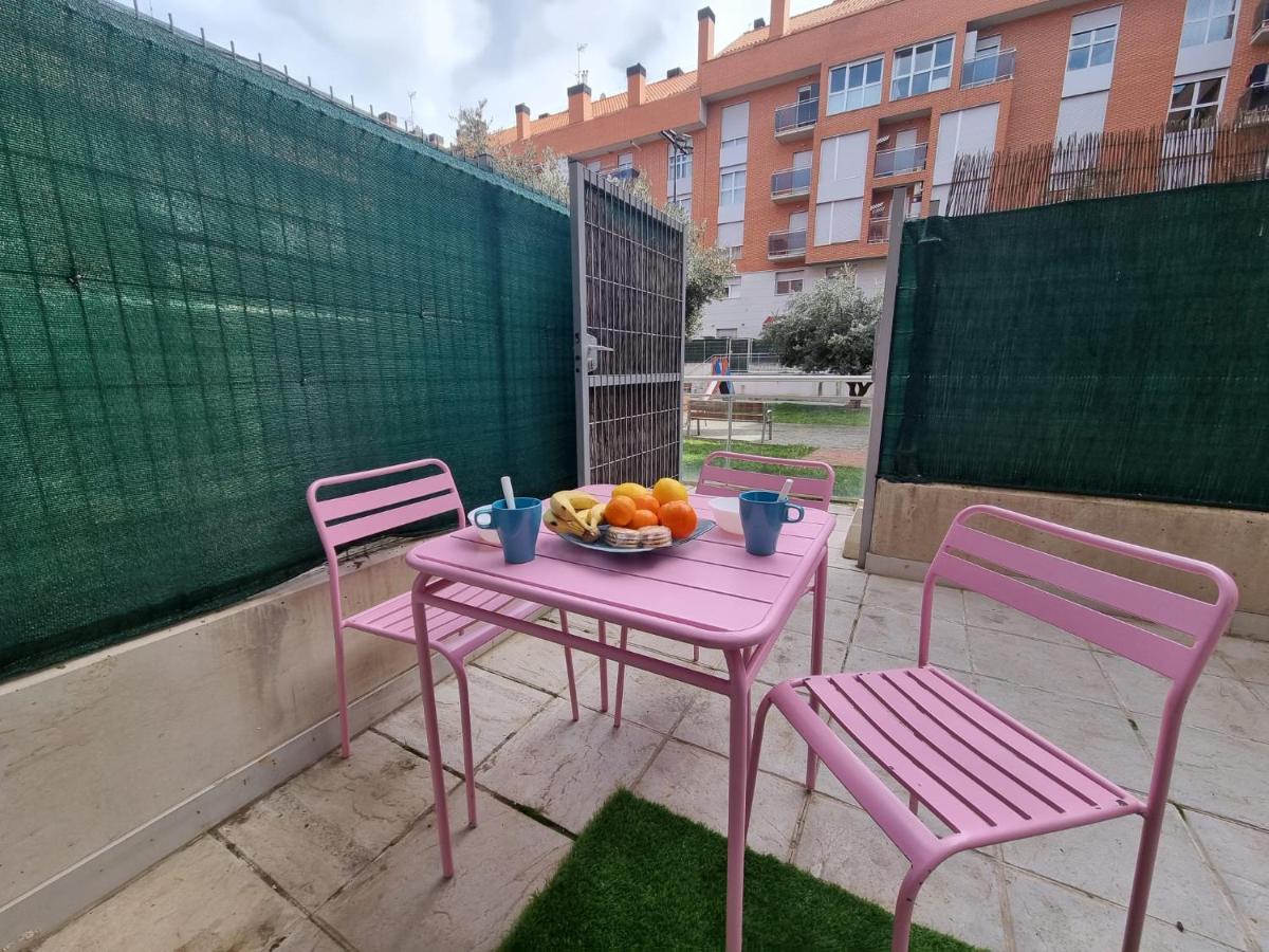 Los Olivos Con Piscina A 5km De Apartment