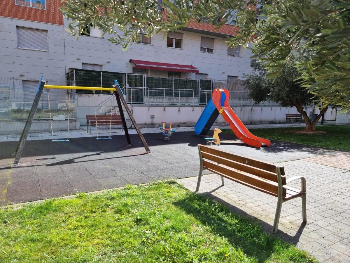 Los Olivos Con Piscina A 5km De Apartment