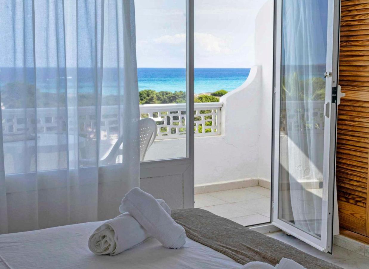Roquetes - Formentera Break * Es Pujols