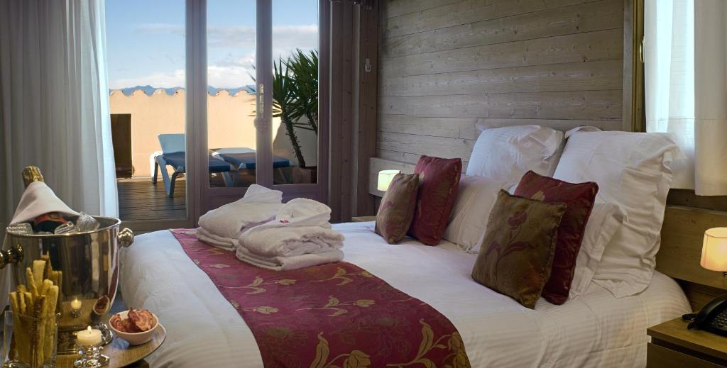Hotel La Placa 3*