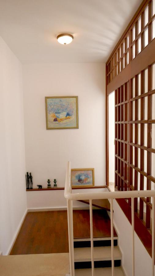 Casa Soleada En Calle Tranquila Сasa de vacaciones