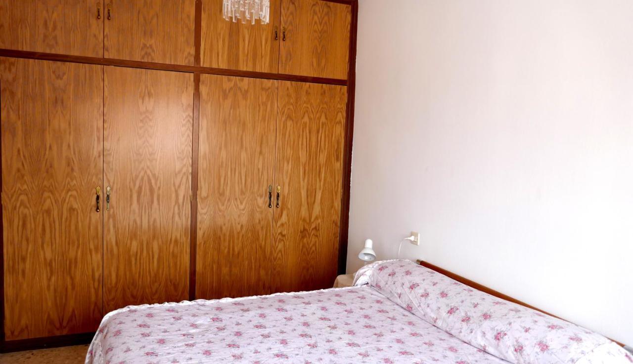 Casa Soleada En Calle Tranquila Сasa de vacaciones Sevilla