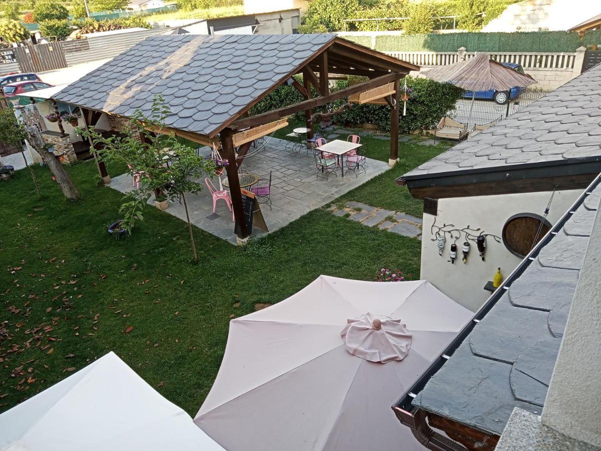 Hostal La Medina De *