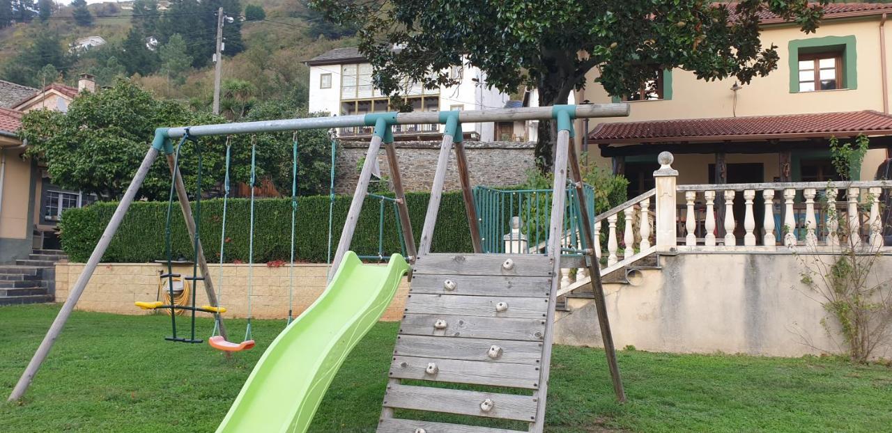 Country house La Pumarada De Limes I Cangas De Narcea
